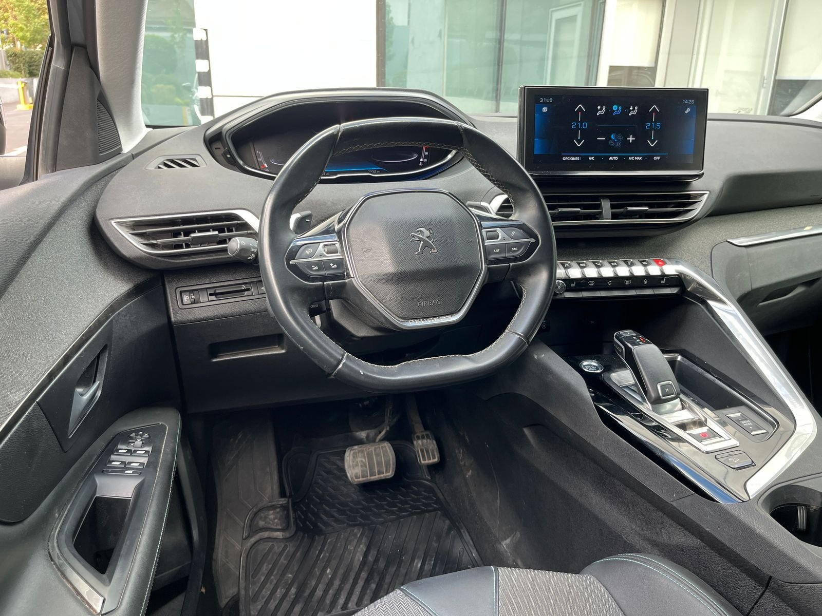 Peugeot 3008 — foto 26 de 29