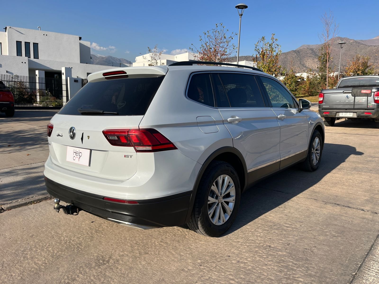 Volkswagen Tiguan — foto 4 de 26