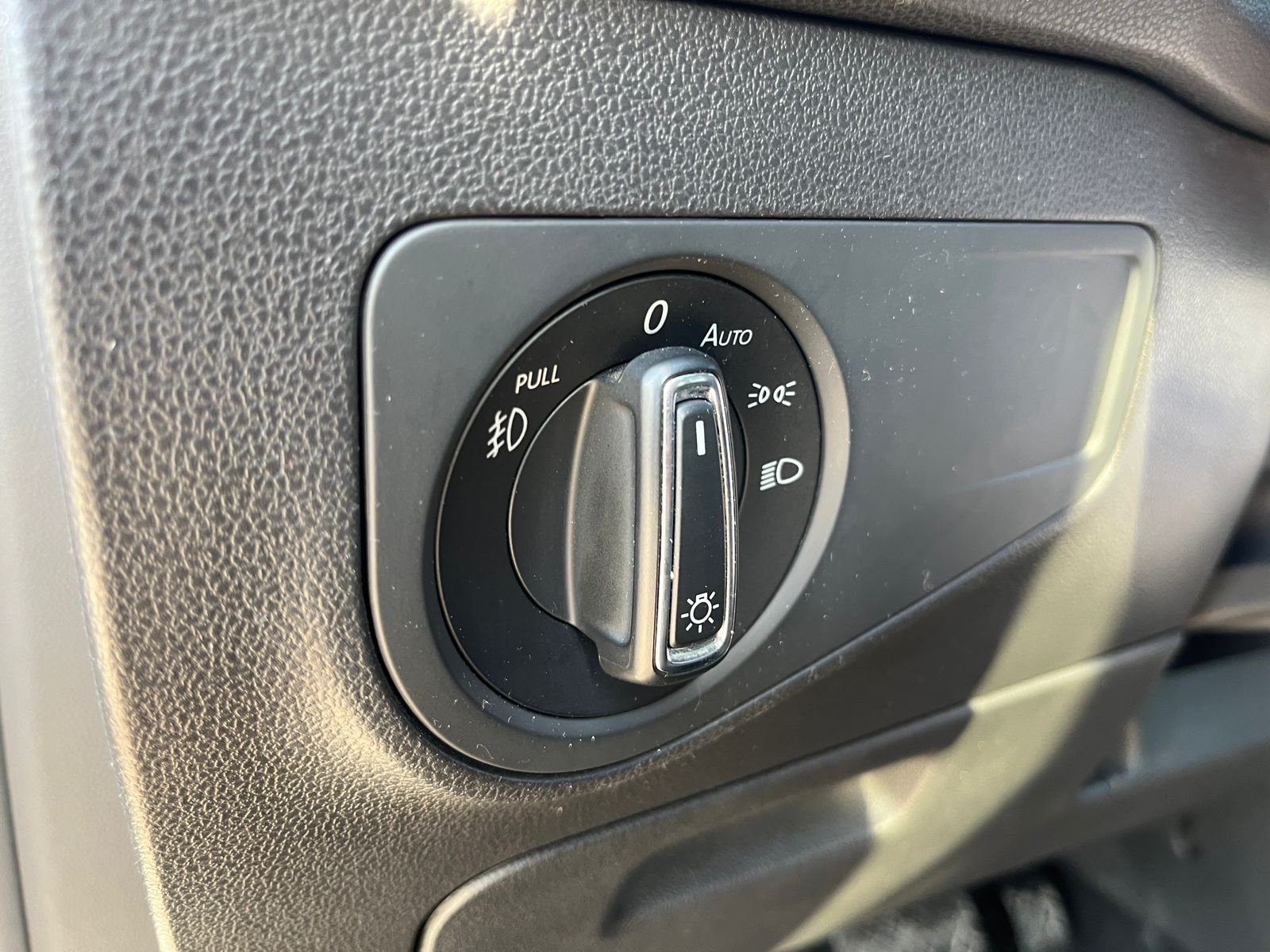 Volkswagen Tiguan — foto 25 de 26