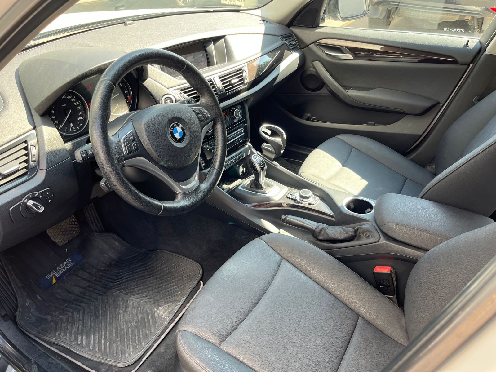 BMW X1 — foto 8 de 28