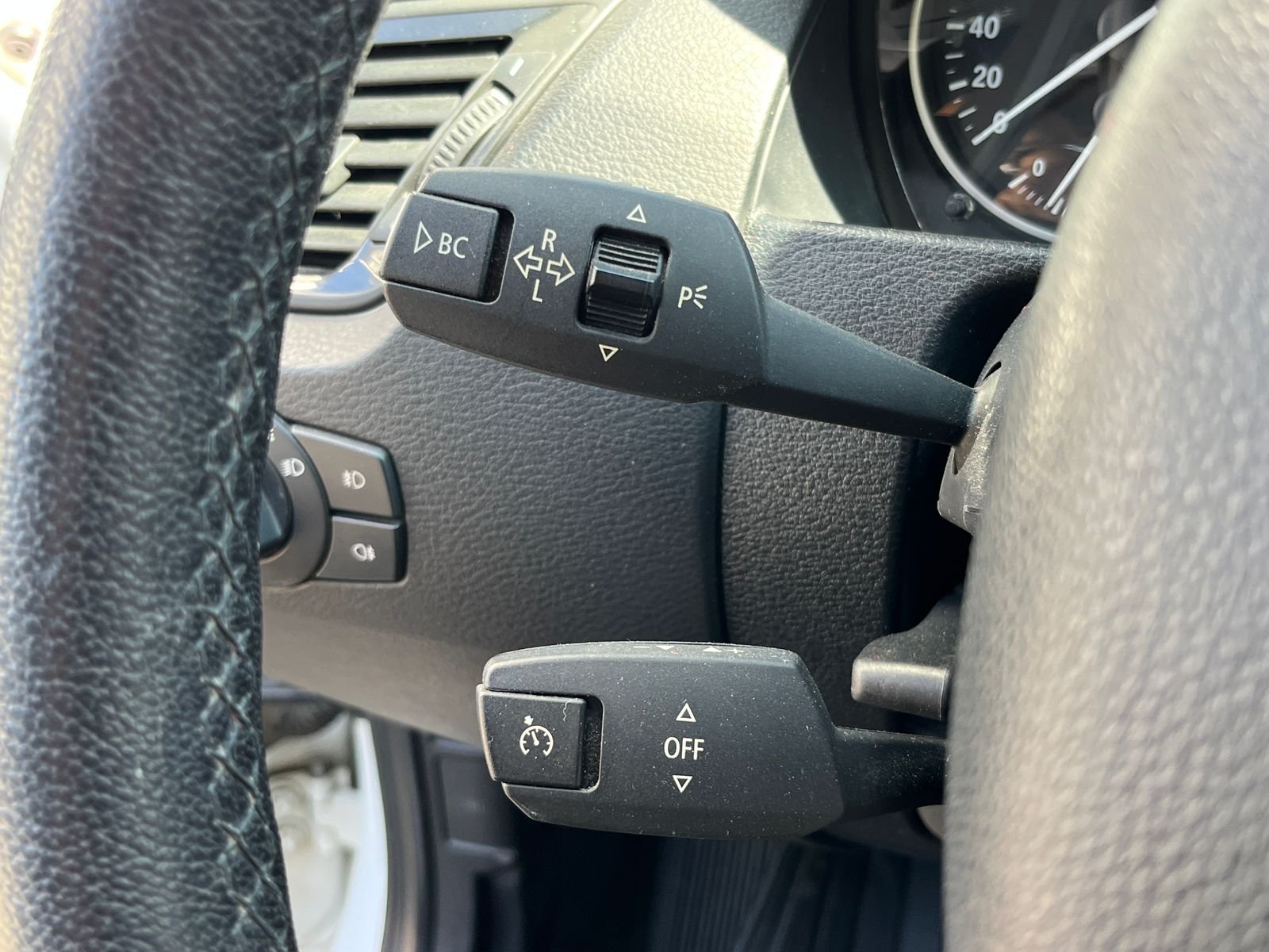 BMW X1 — foto 16 de 28