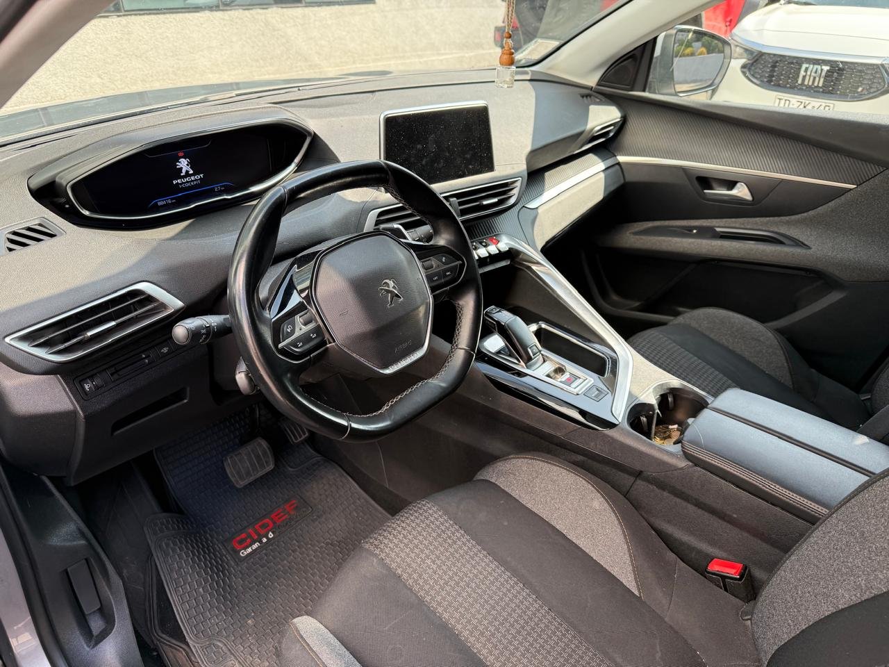 Peugeot 3008 — foto 9 de 22