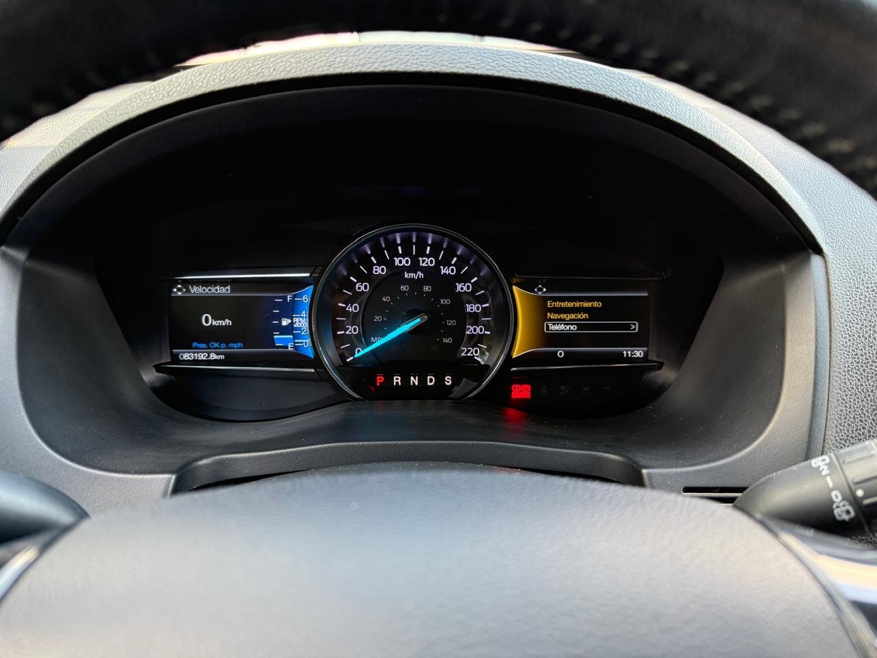 Ford Explorer — foto 11 de 25
