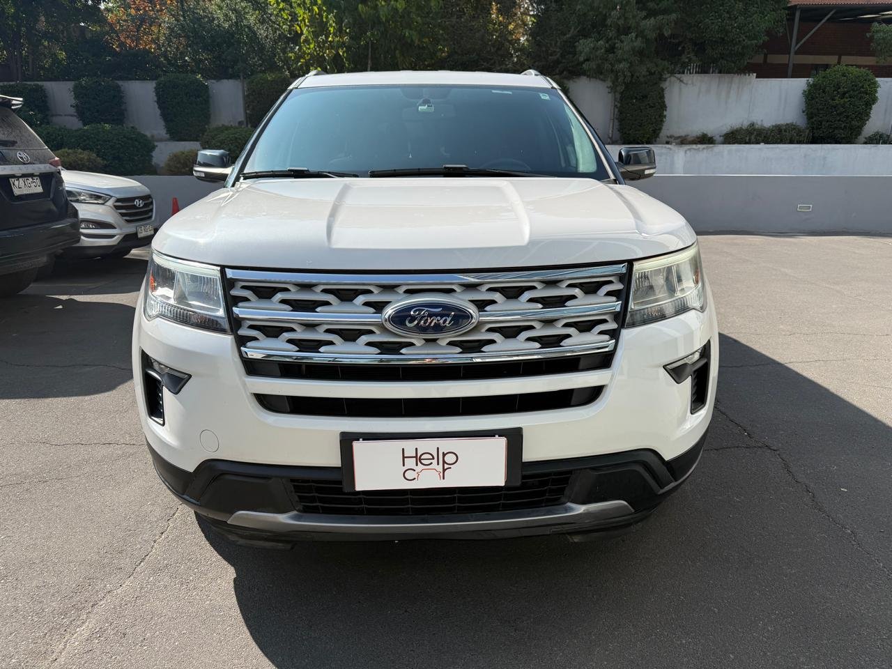 Ford Explorer — foto 7 de 25