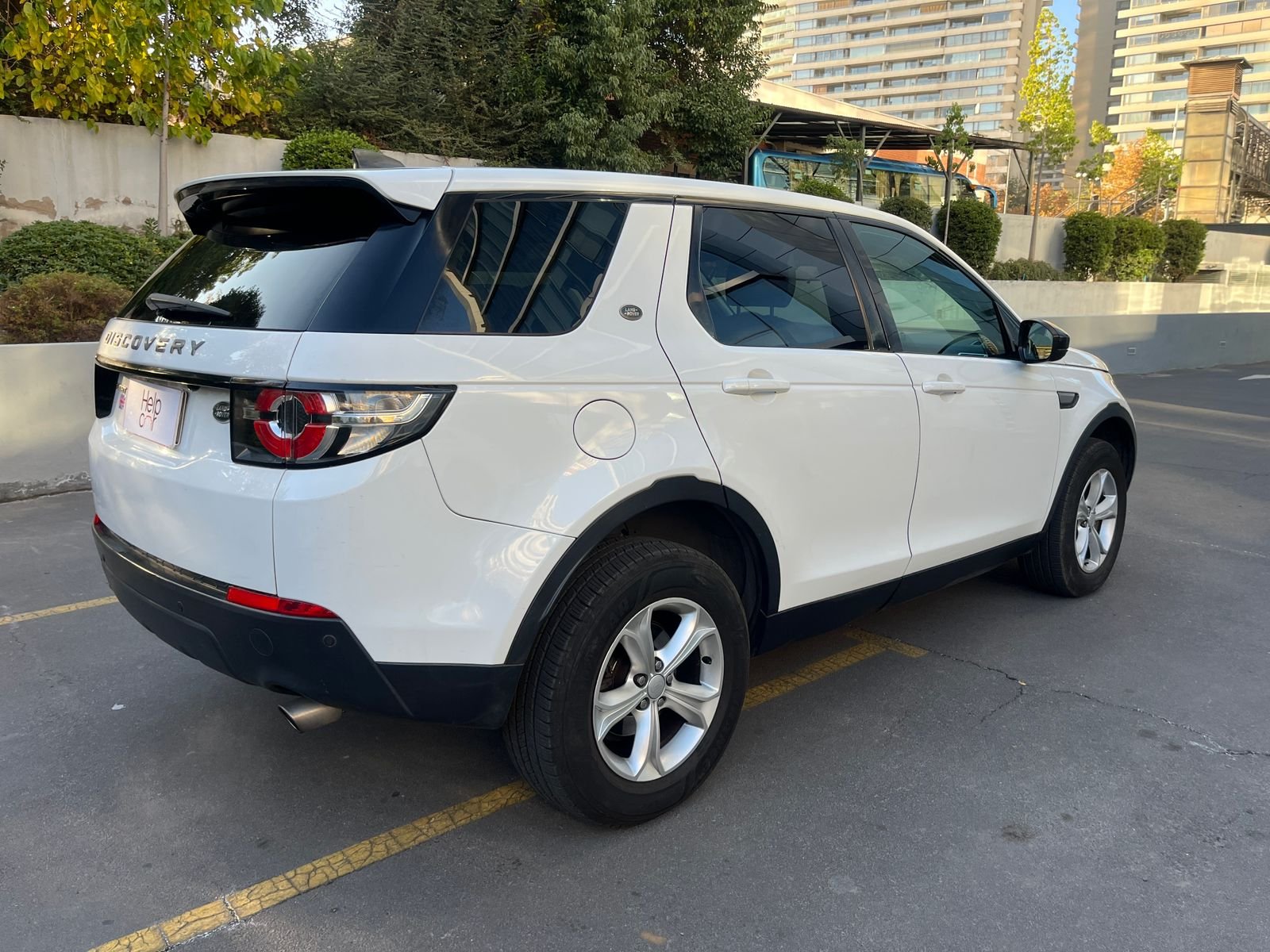 Land Rover Discovery — foto 4 de 28