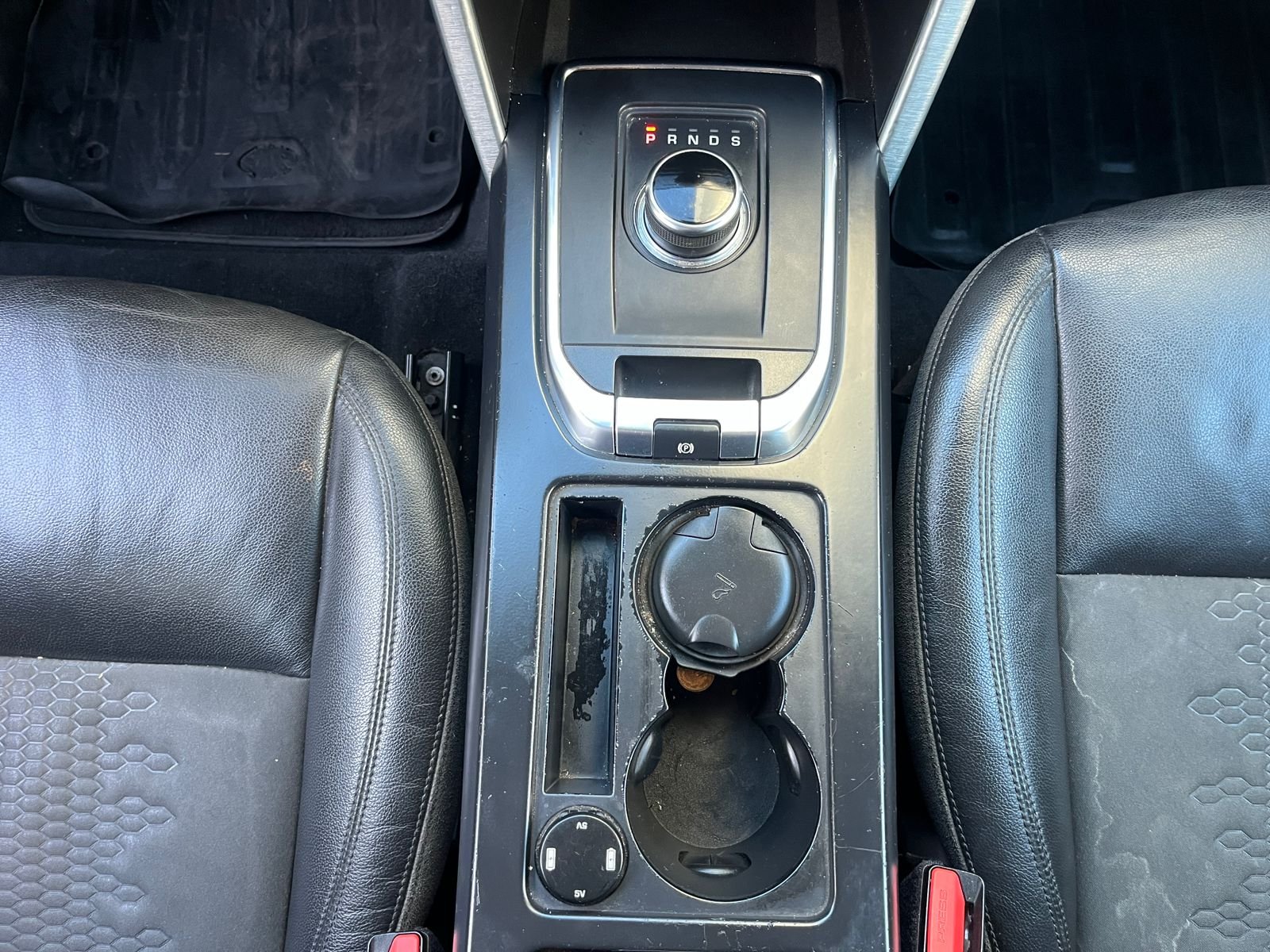 Land Rover Discovery — foto 15 de 28