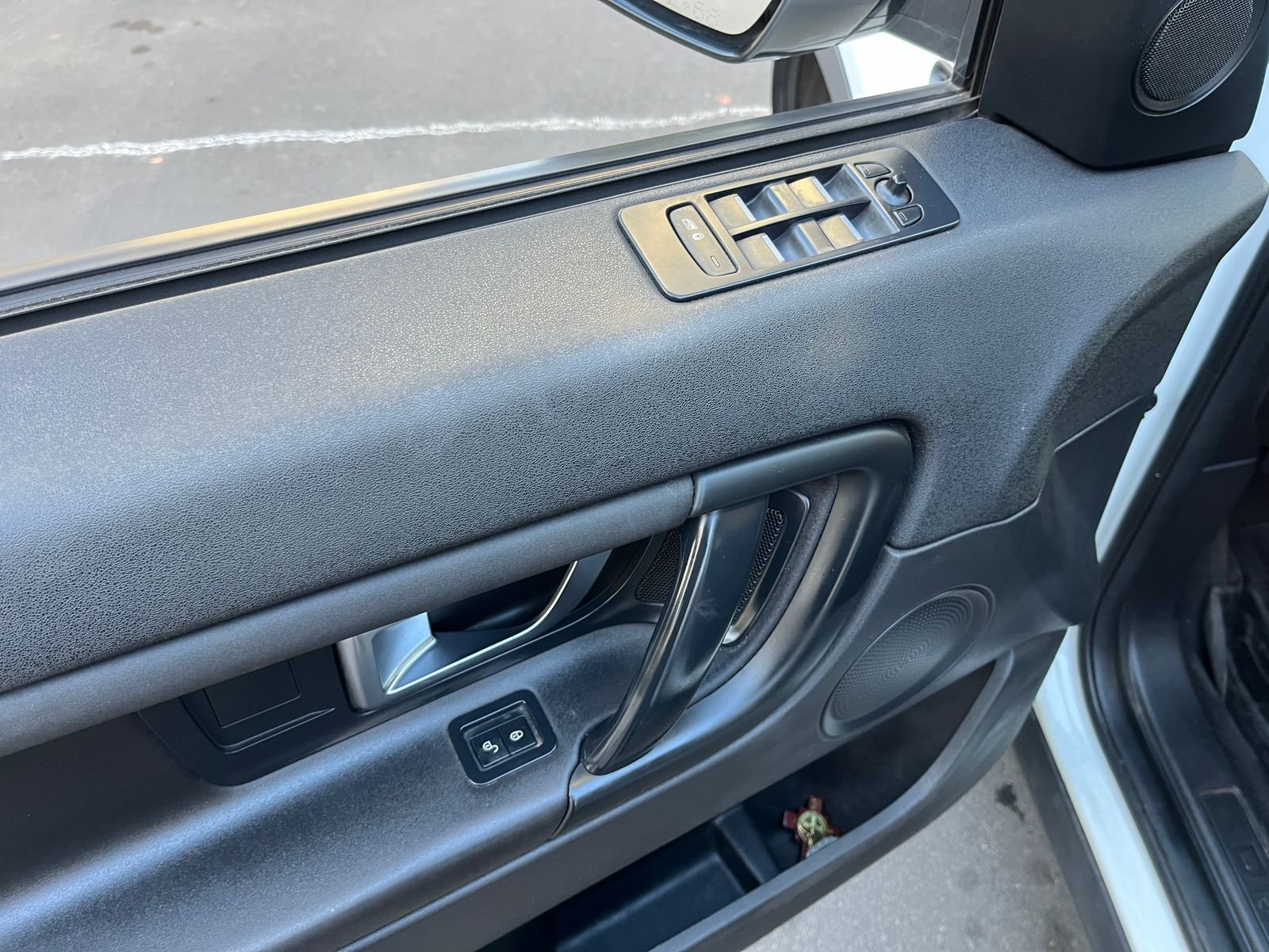 Land Rover Discovery — foto 20 de 28