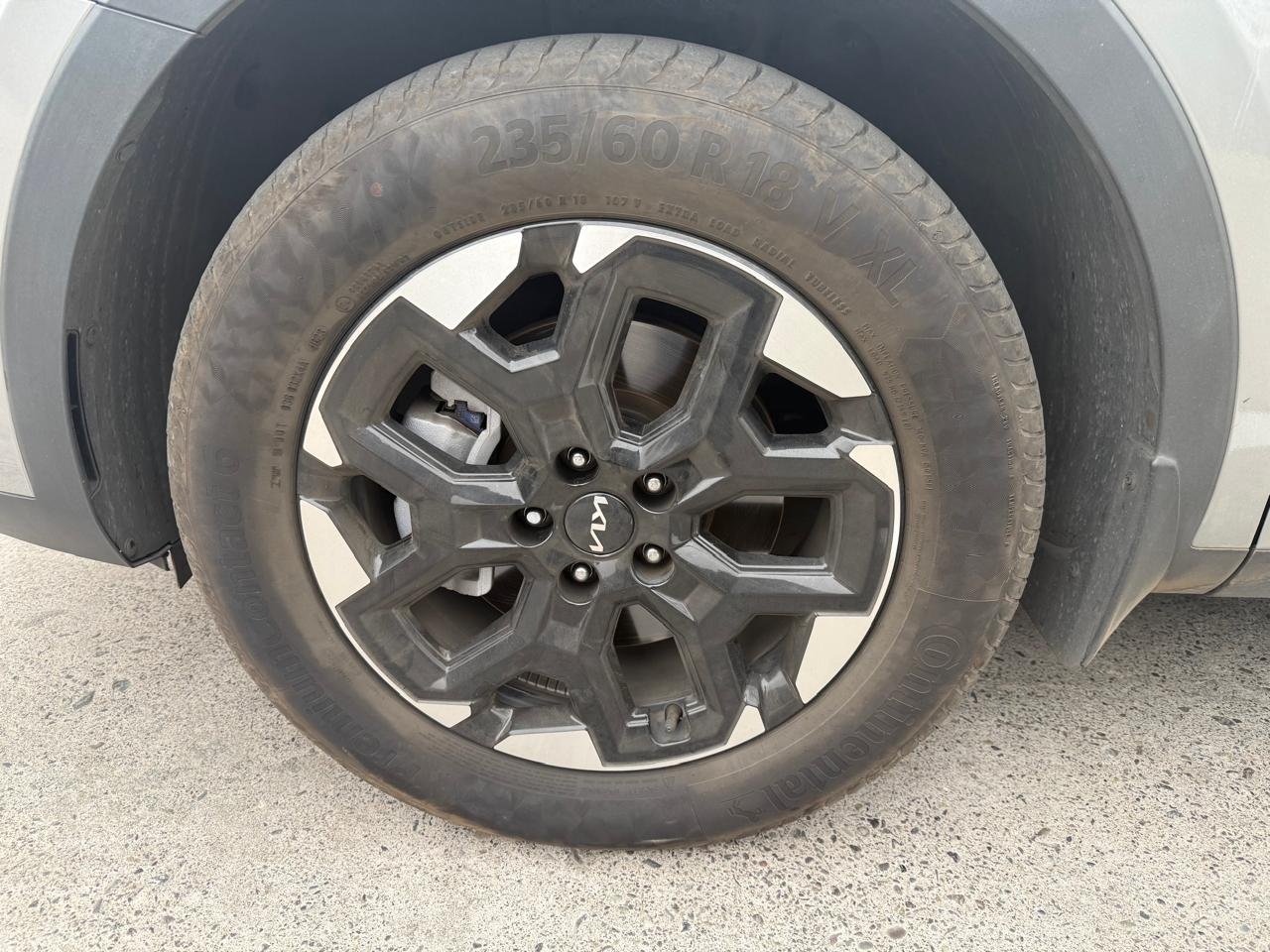 KIA Sorento — foto 25 de 28