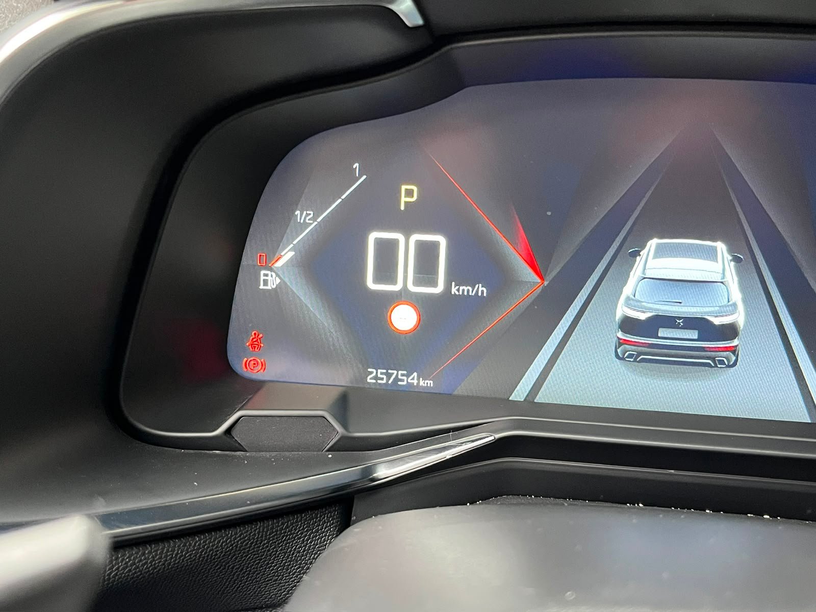 DS 7 Crossback — foto 25 de 32
