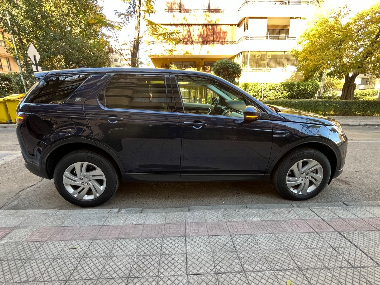 Land Rover Discovery — foto 5 de 27