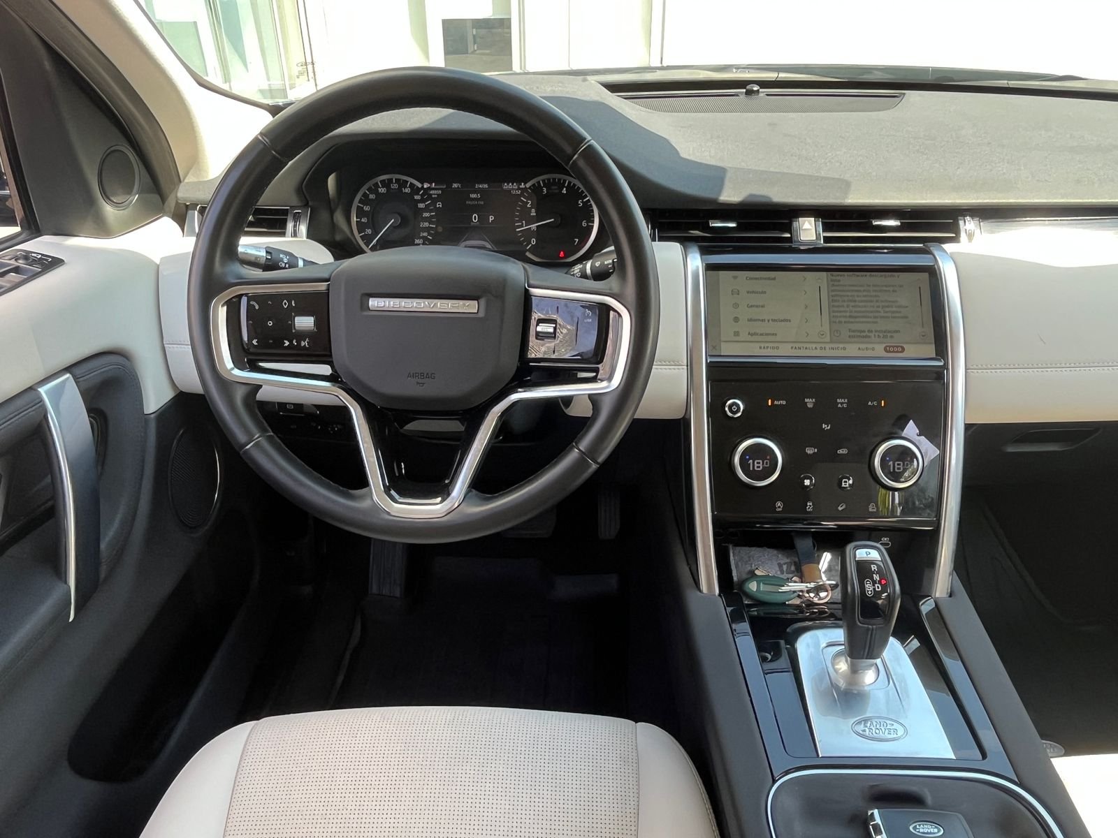 Land Rover Discovery — foto 12 de 27