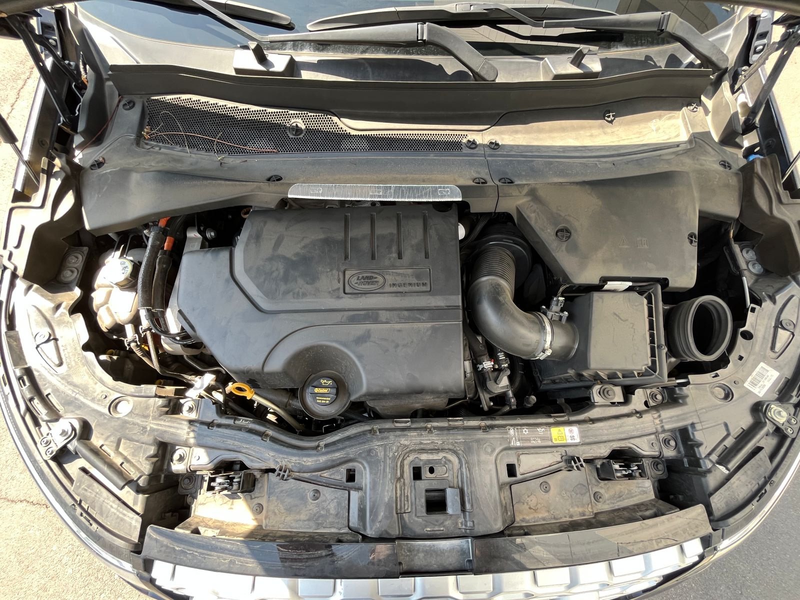Land Rover Discovery — foto 24 de 27