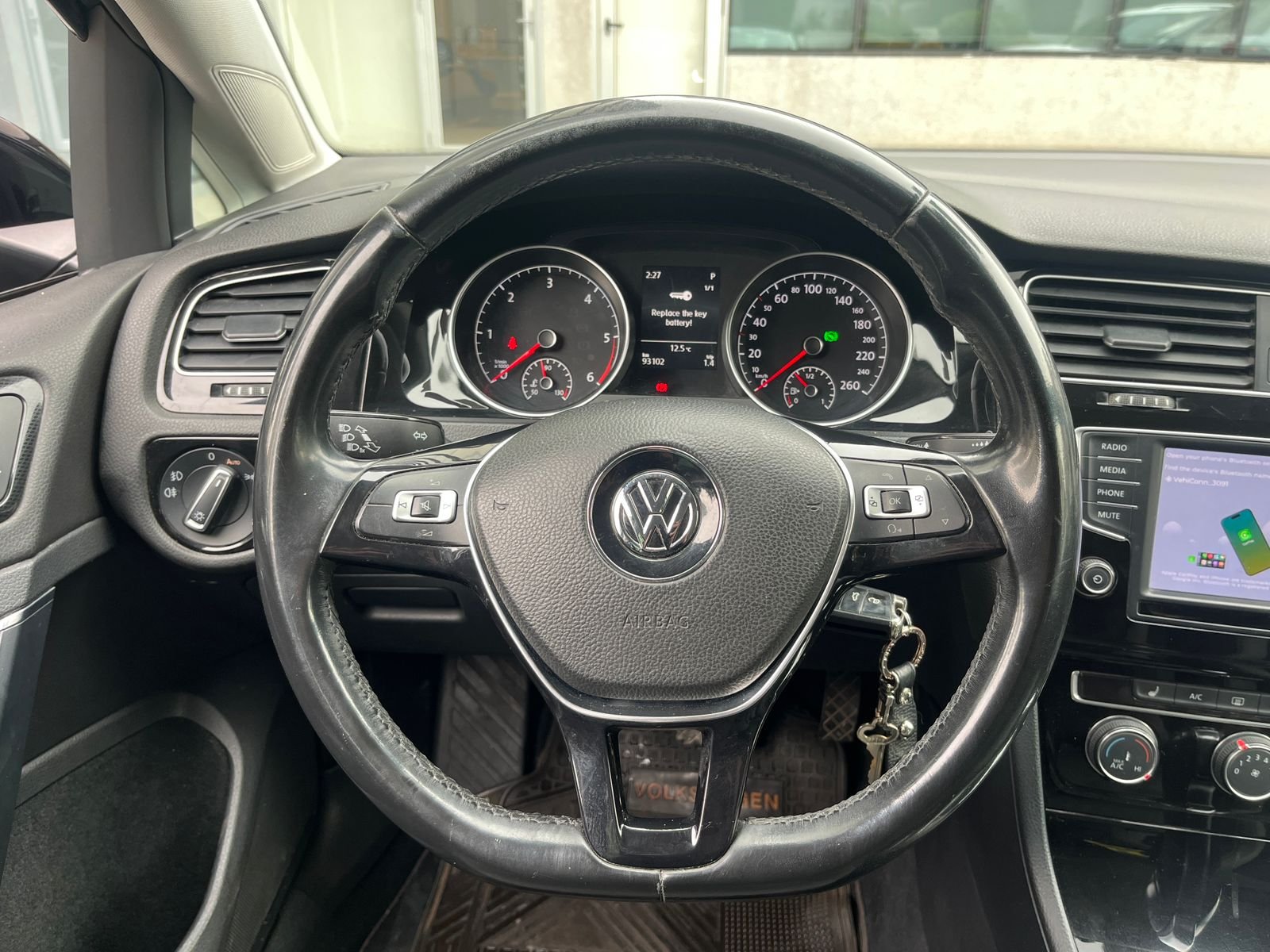 Volkswagen Golf — foto 13 de 24