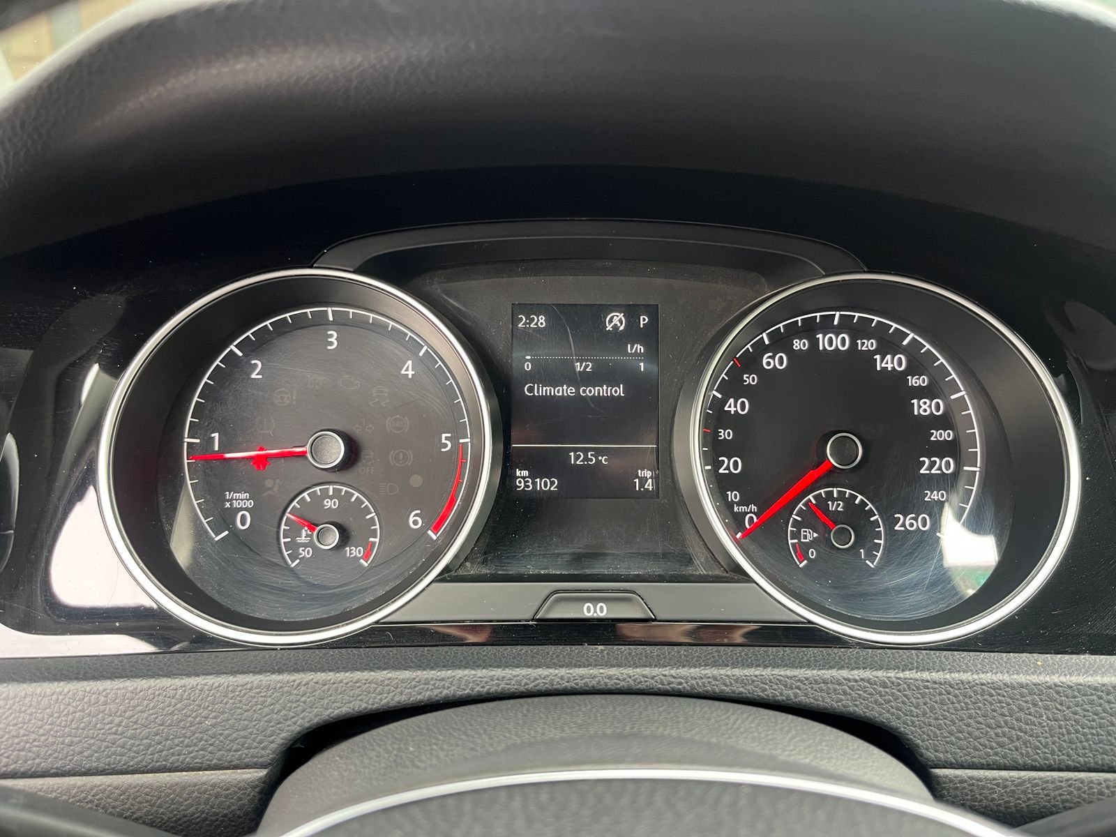 Volkswagen Golf — foto 16 de 24