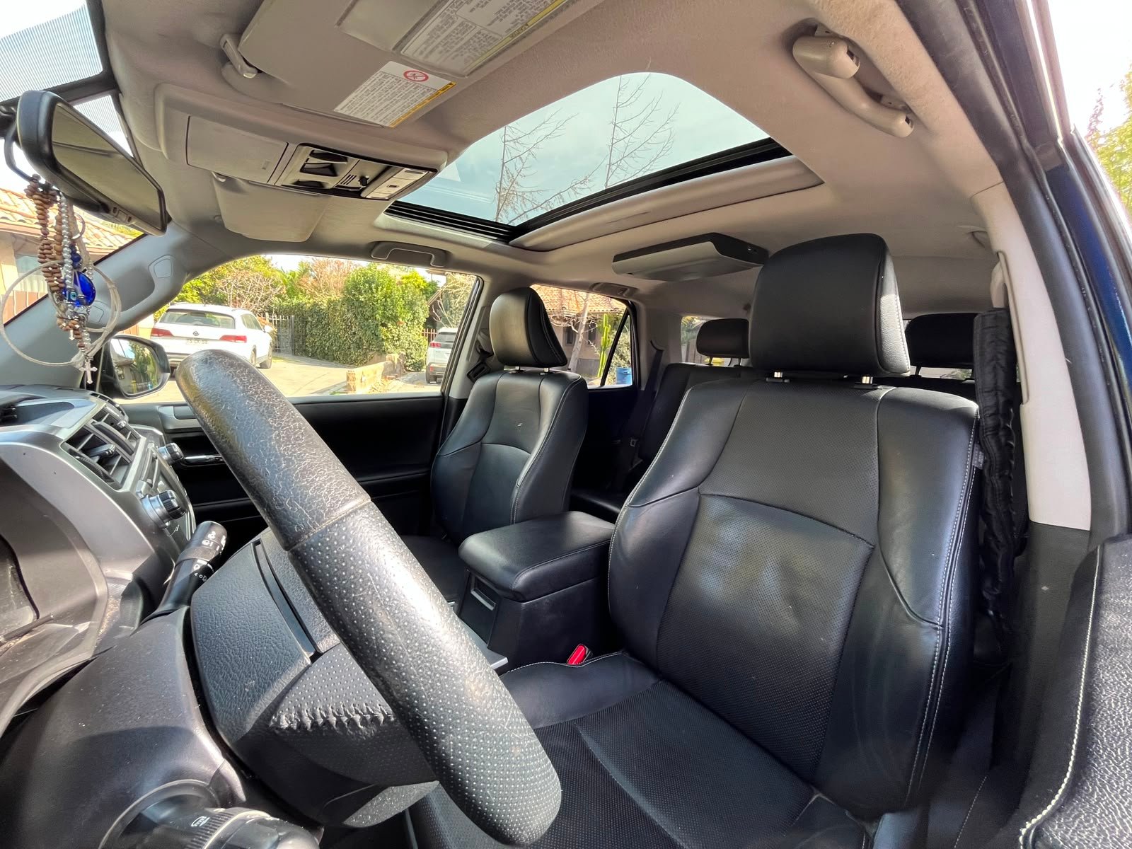 Toyota 4Runner — foto 18 de 33
