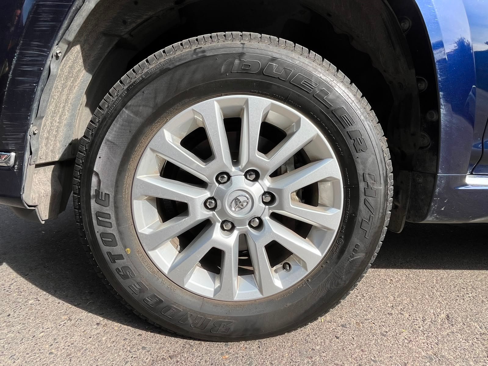 Toyota 4Runner — foto 19 de 33