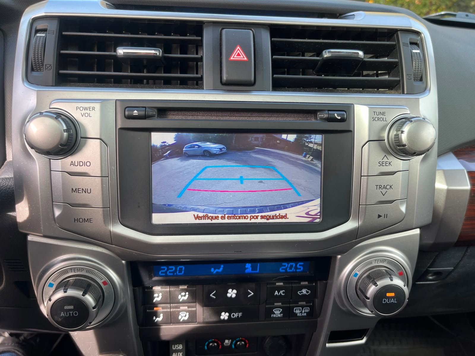 Toyota 4Runner — foto 31 de 33