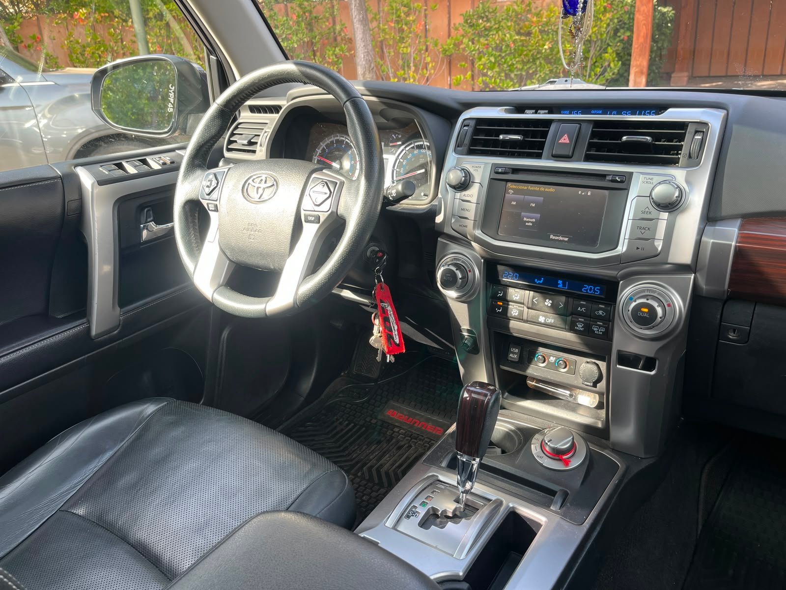 Toyota 4Runner — foto 32 de 33