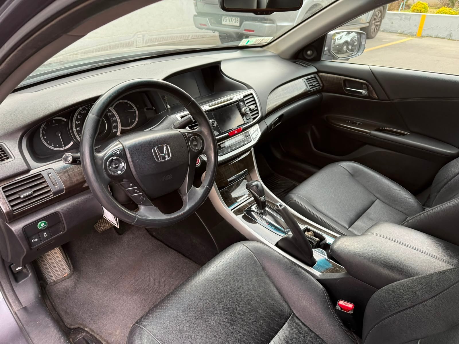 Honda Accord — foto 8 de 25