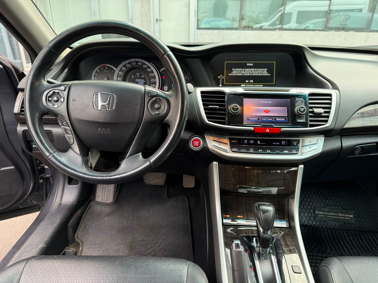 Honda Accord — foto 12 de 25