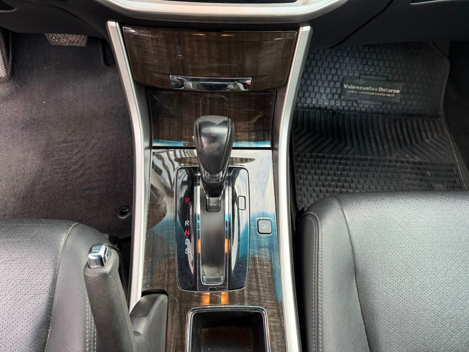 Honda Accord — foto 15 de 25