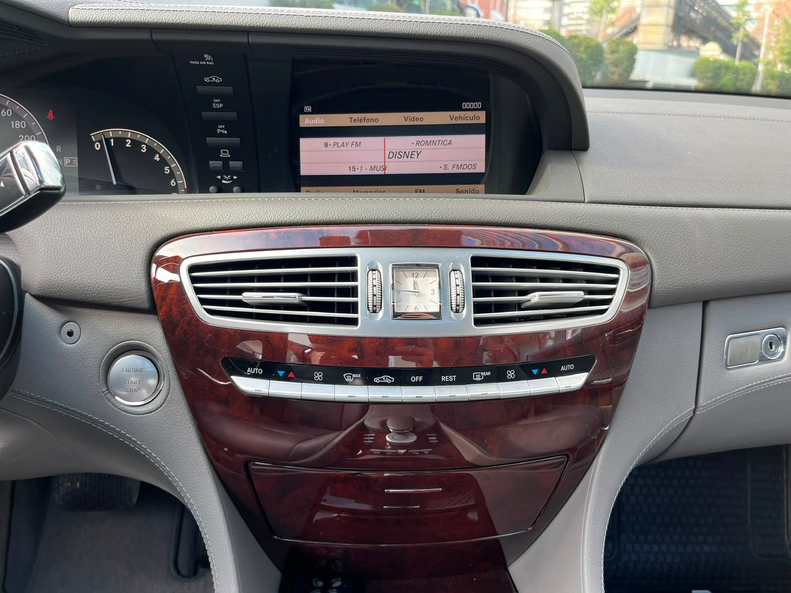 Mercedes-Benz Cl500 — foto 14 de 34