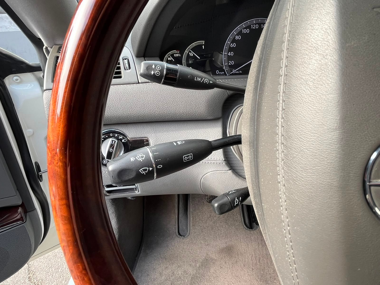 Mercedes-Benz Cl500 — foto 16 de 34