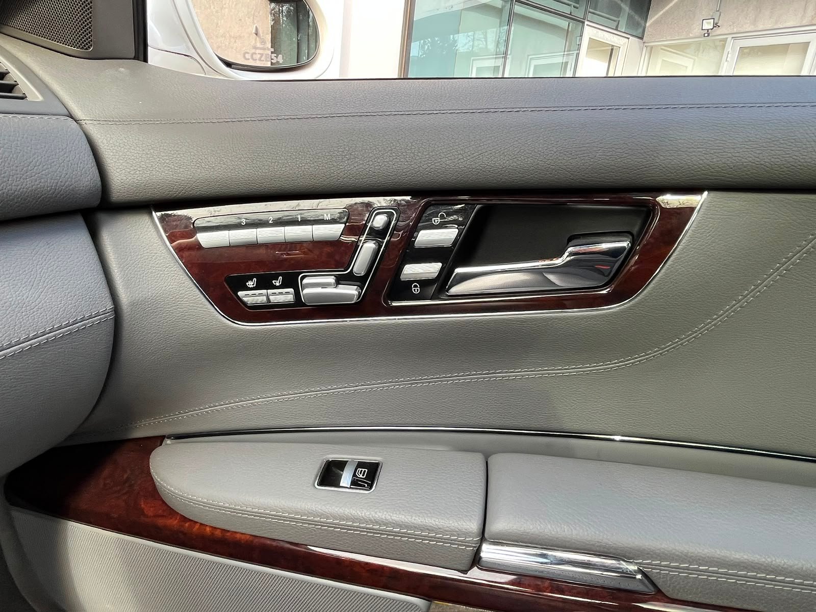 Mercedes-Benz Cl500 — foto 30 de 34