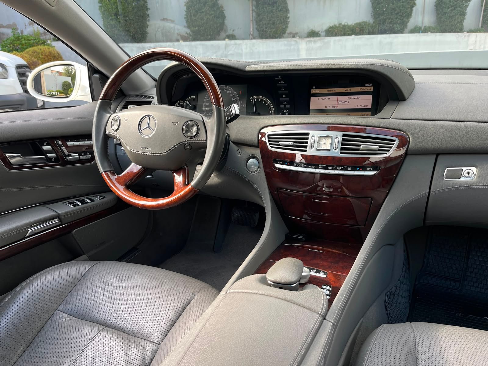 Mercedes-Benz Cl500 — foto 32 de 34