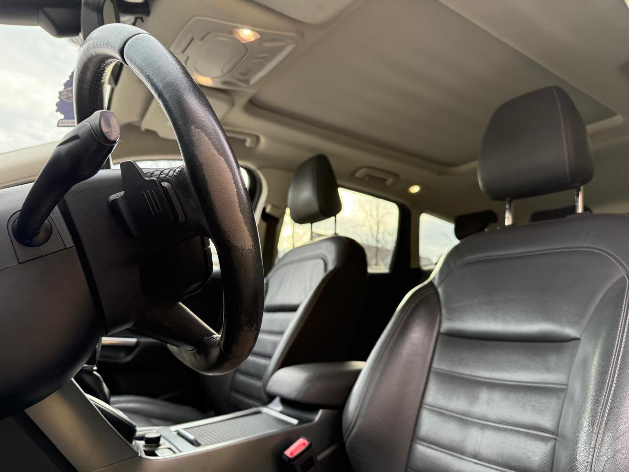 Ford Escape — foto 10 de 28