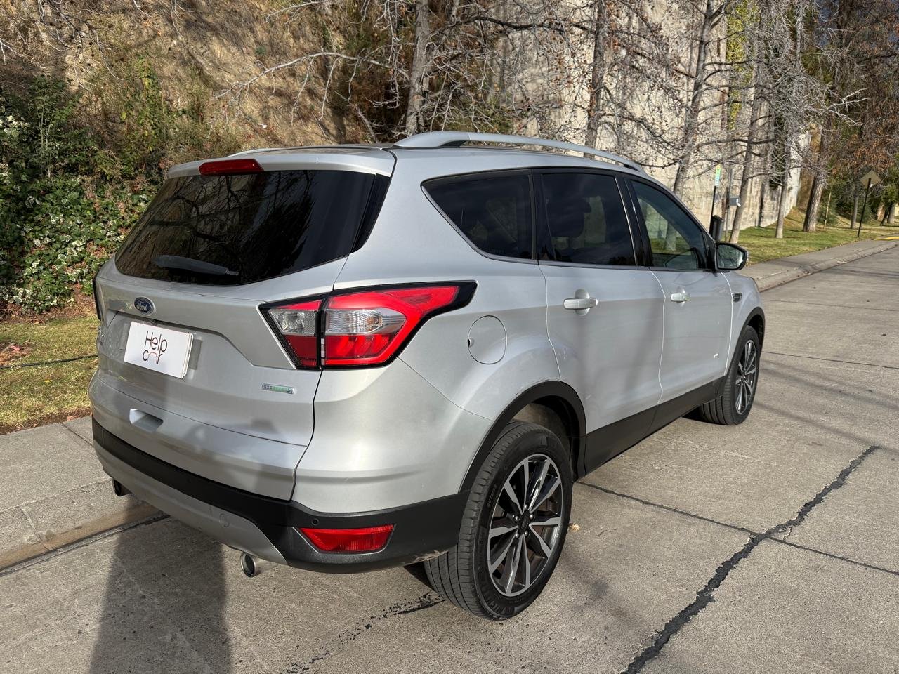 Ford Escape — foto 4 de 28