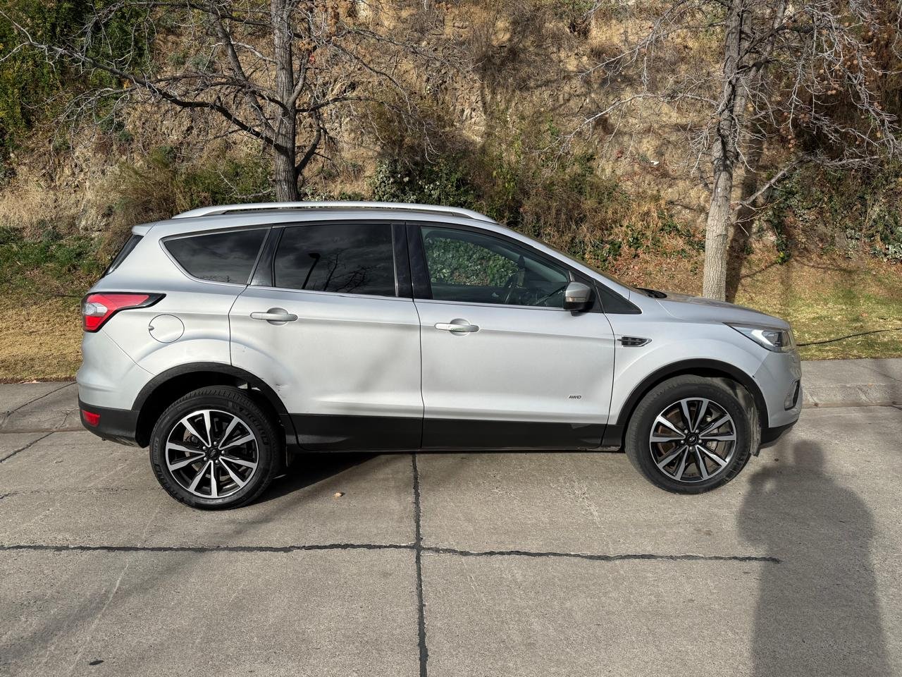 Ford Escape — foto 5 de 28
