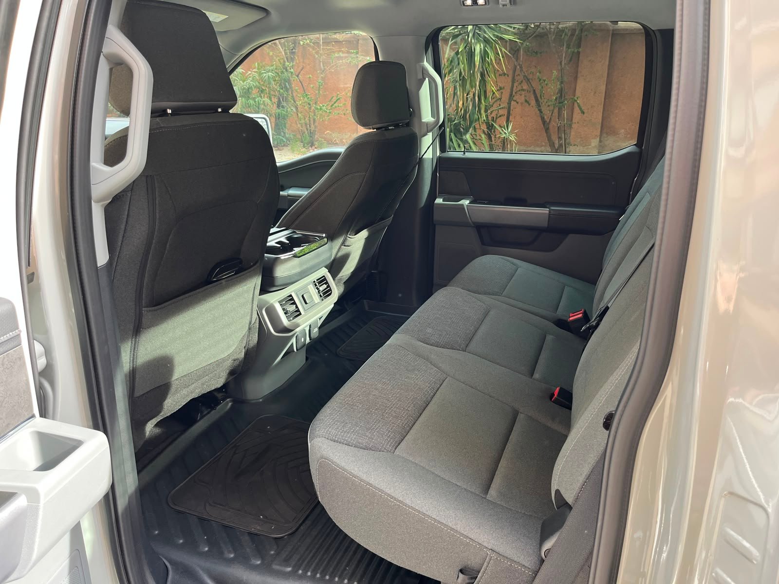 Ford F150 — foto 9 de 32