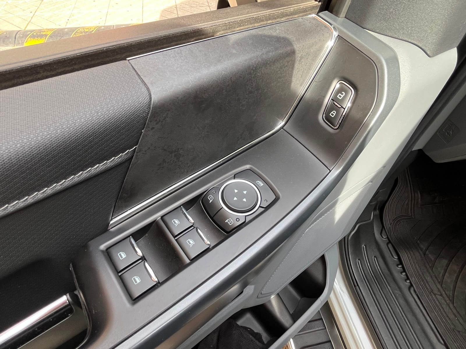 Ford F150 — foto 16 de 32