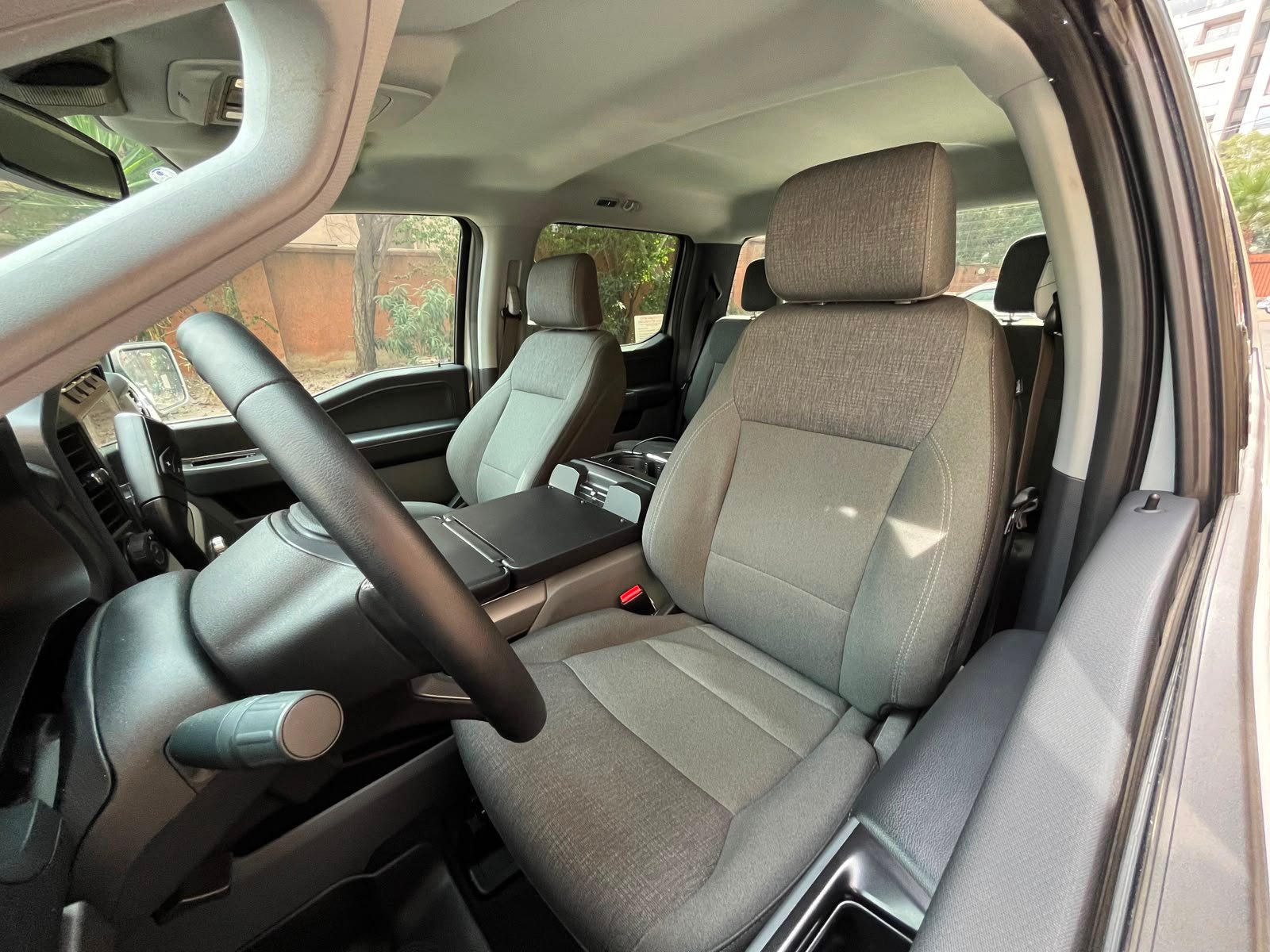 Ford F150 — foto 18 de 32
