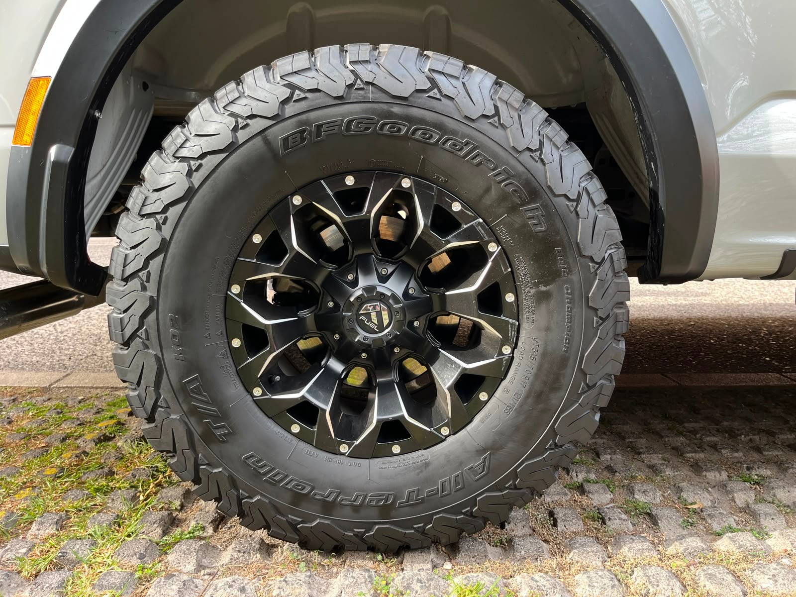 Ford F150 — foto 21 de 32