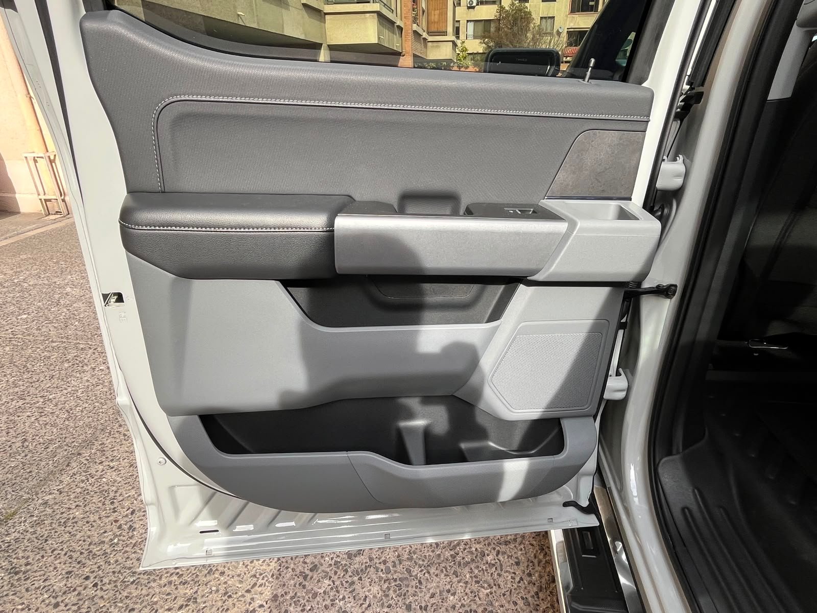 Ford F150 — foto 27 de 32