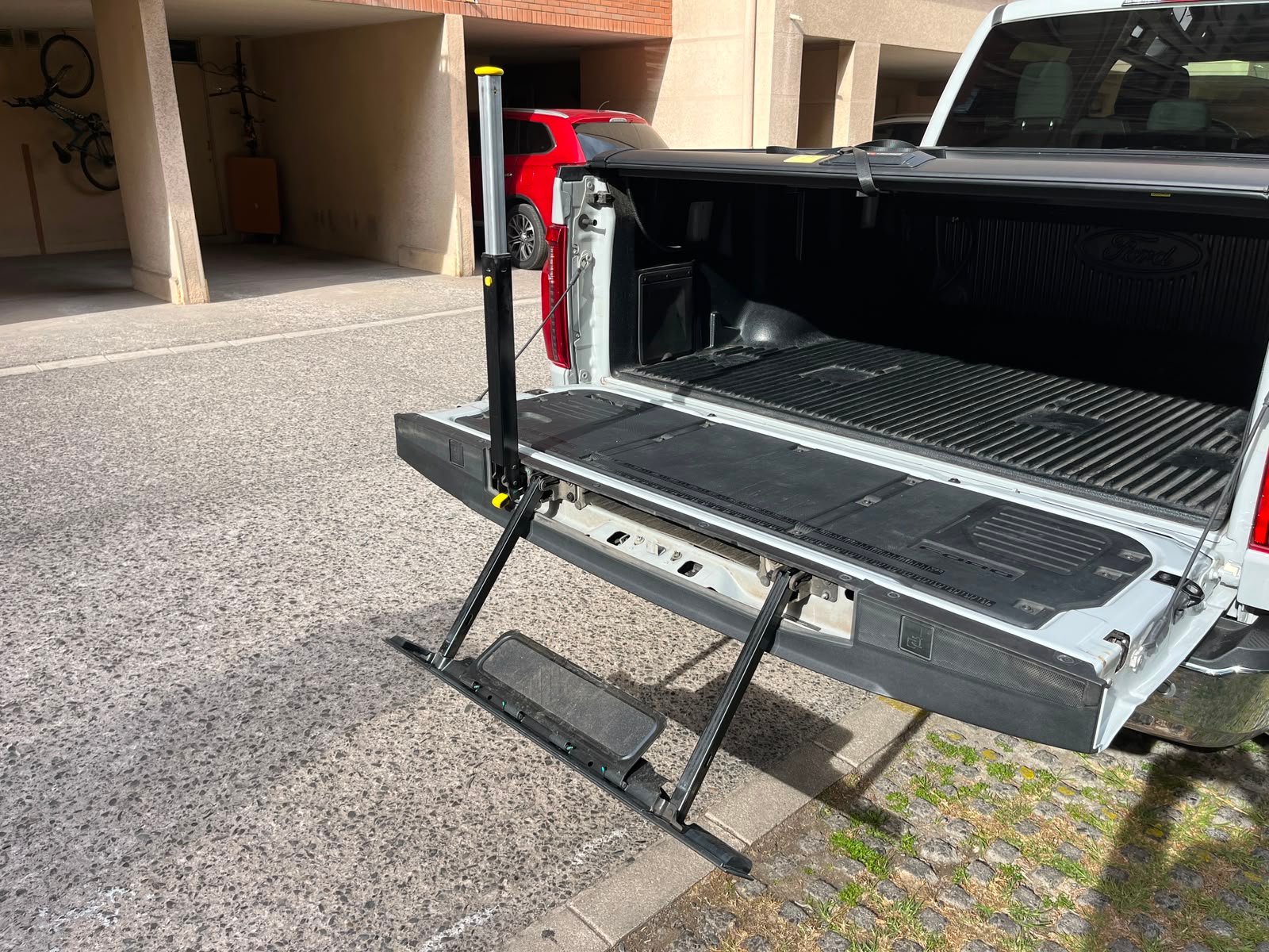 Ford F150 — foto 28 de 32