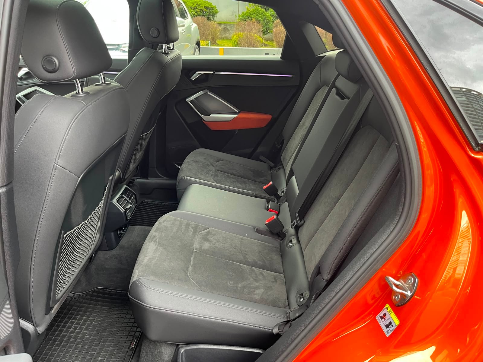 Audi Q3 — foto 9 de 34