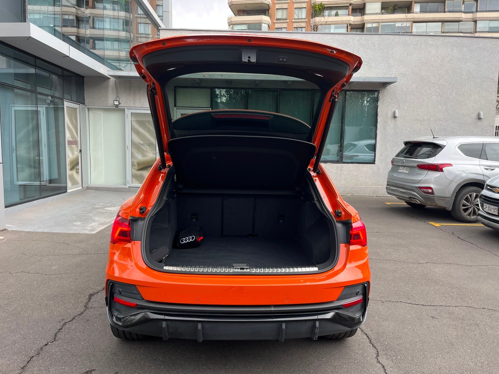 Audi Q3 — foto 10 de 34