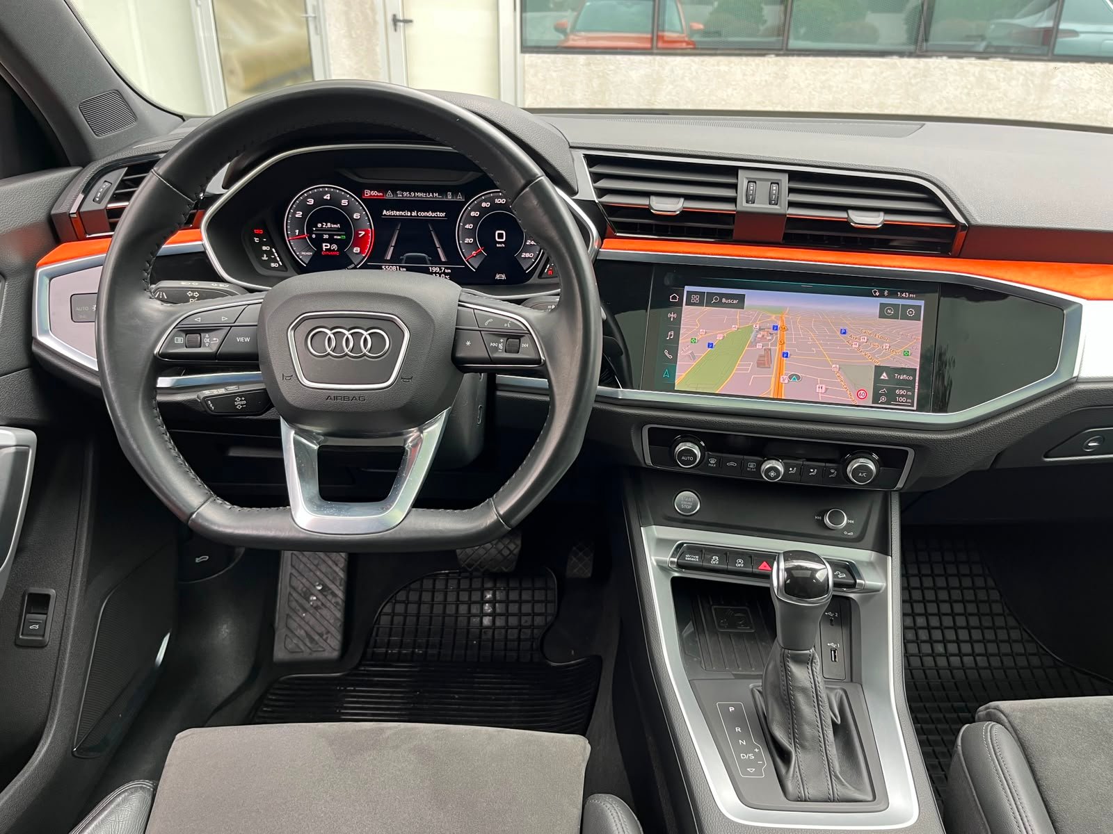Audi Q3 — foto 12 de 34