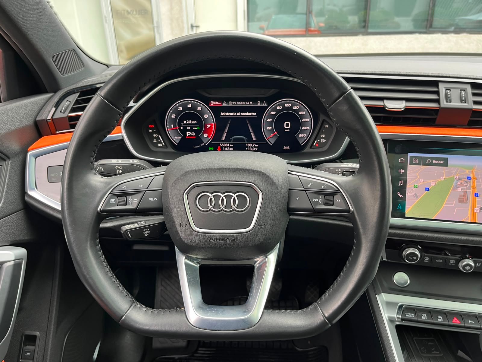 Audi Q3 — foto 13 de 34