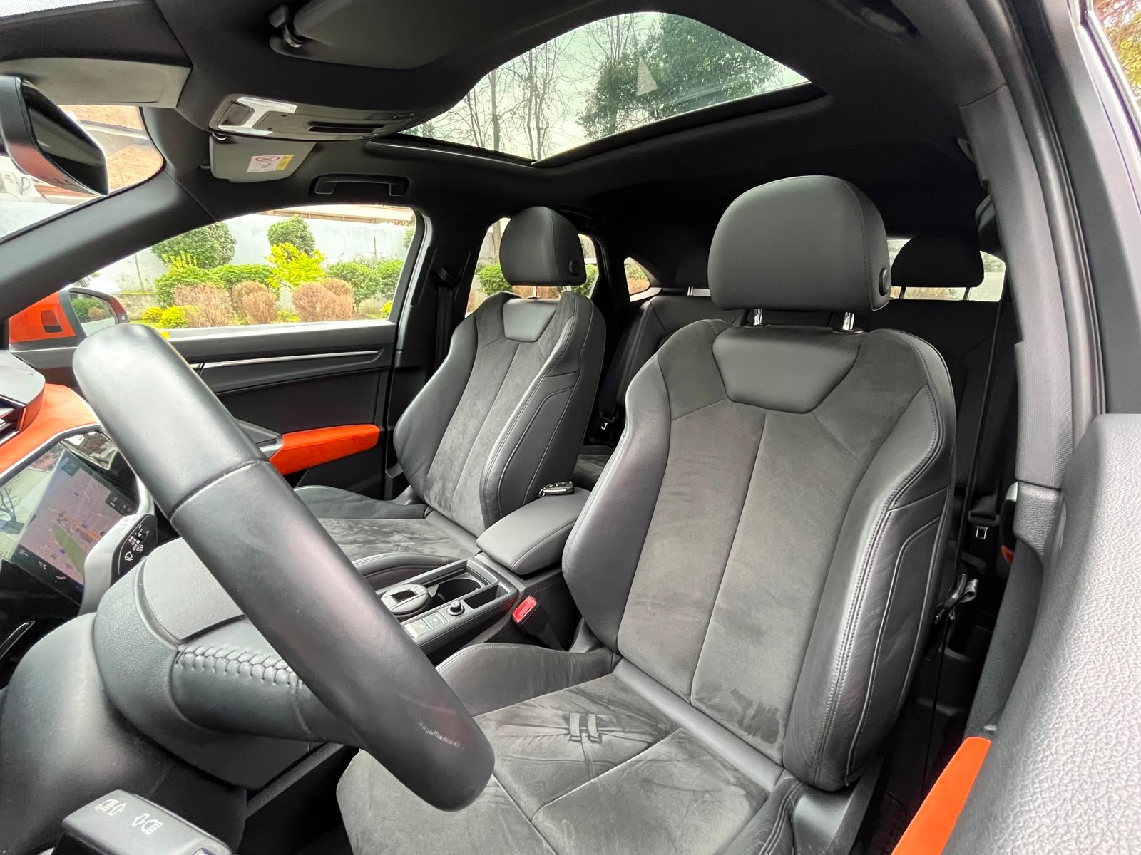 Audi Q3 — foto 18 de 34