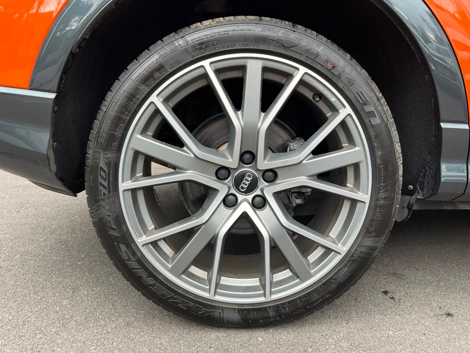 Audi Q3 — foto 21 de 34