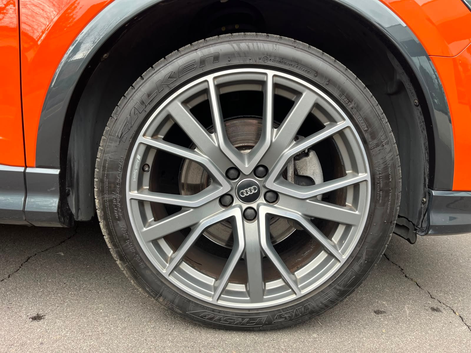 Audi Q3 — foto 22 de 34