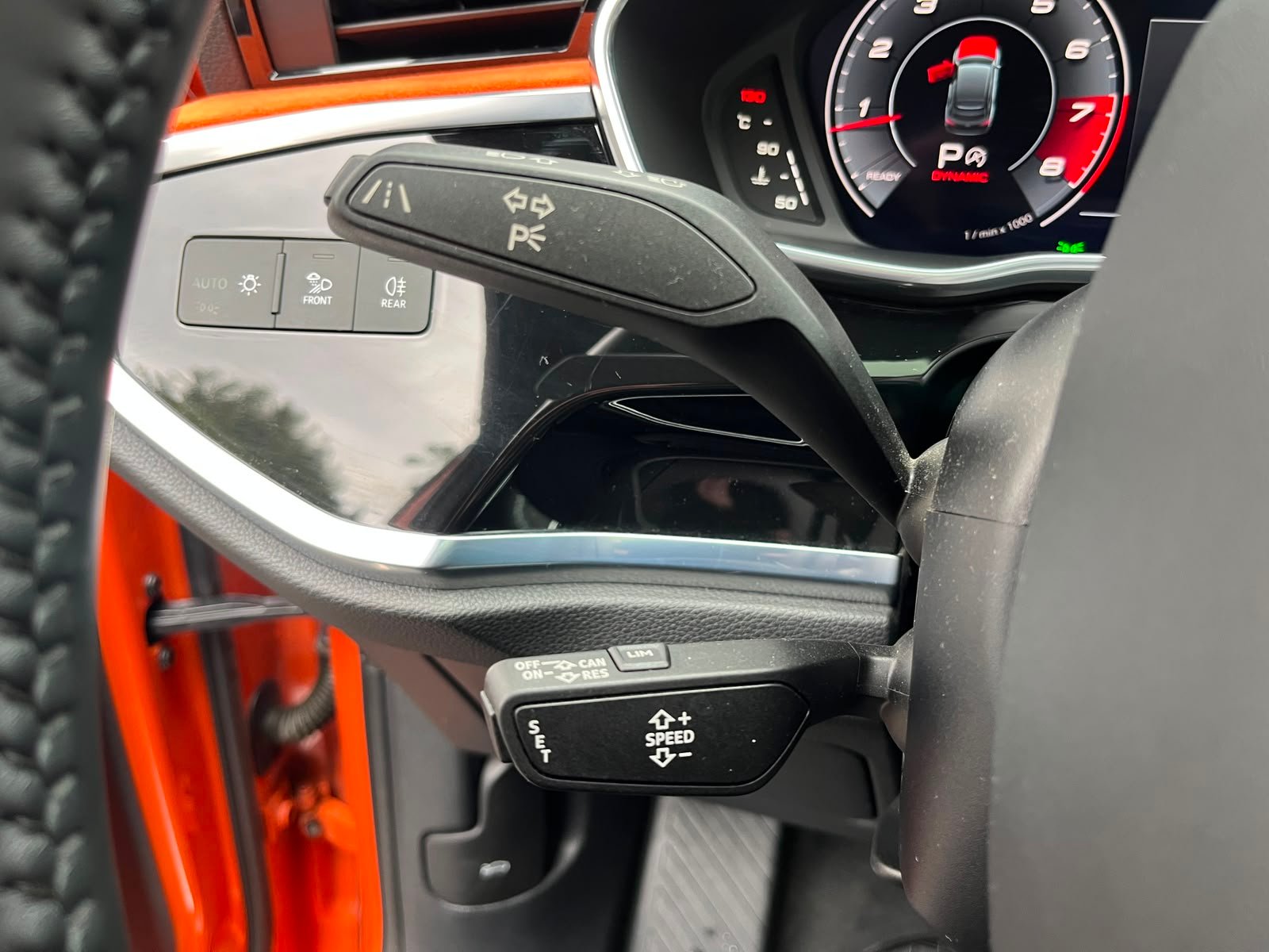 Audi Q3 — foto 25 de 34