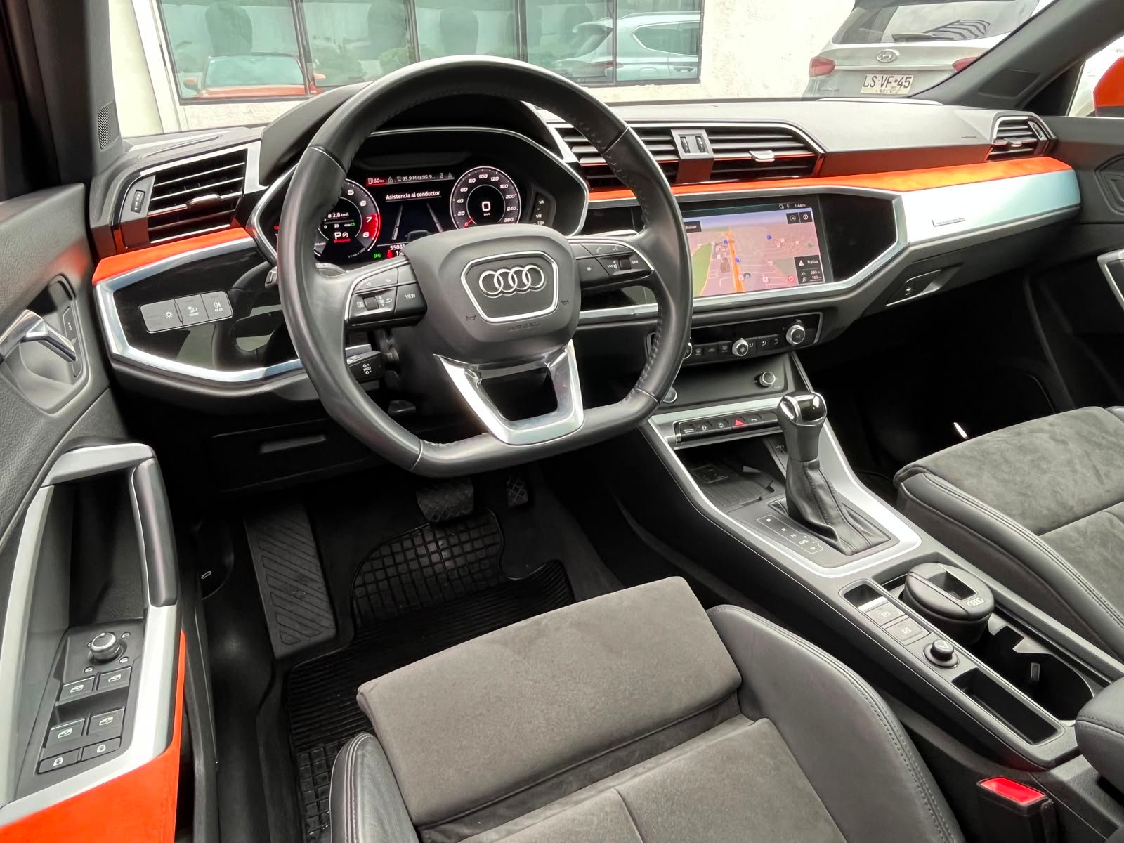 Audi Q3 — foto 33 de 34