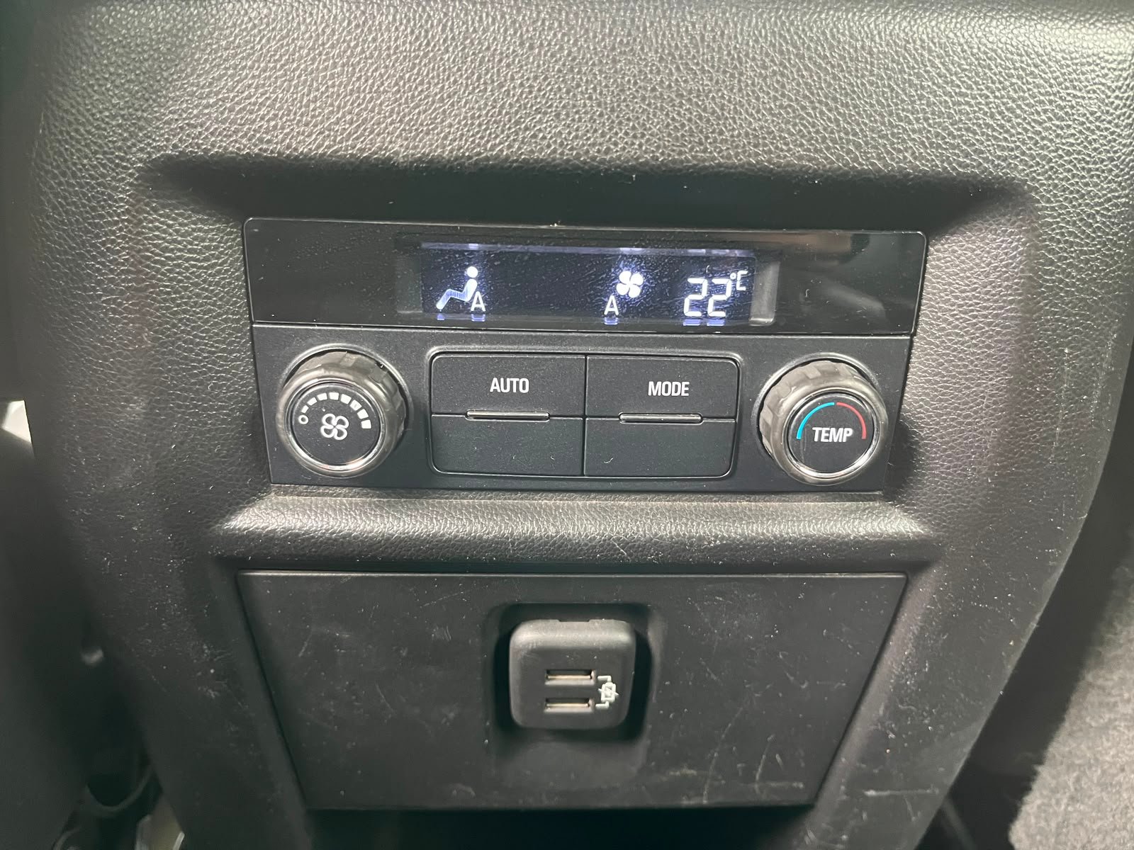 Chevrolet Traverse — foto 17 de 30