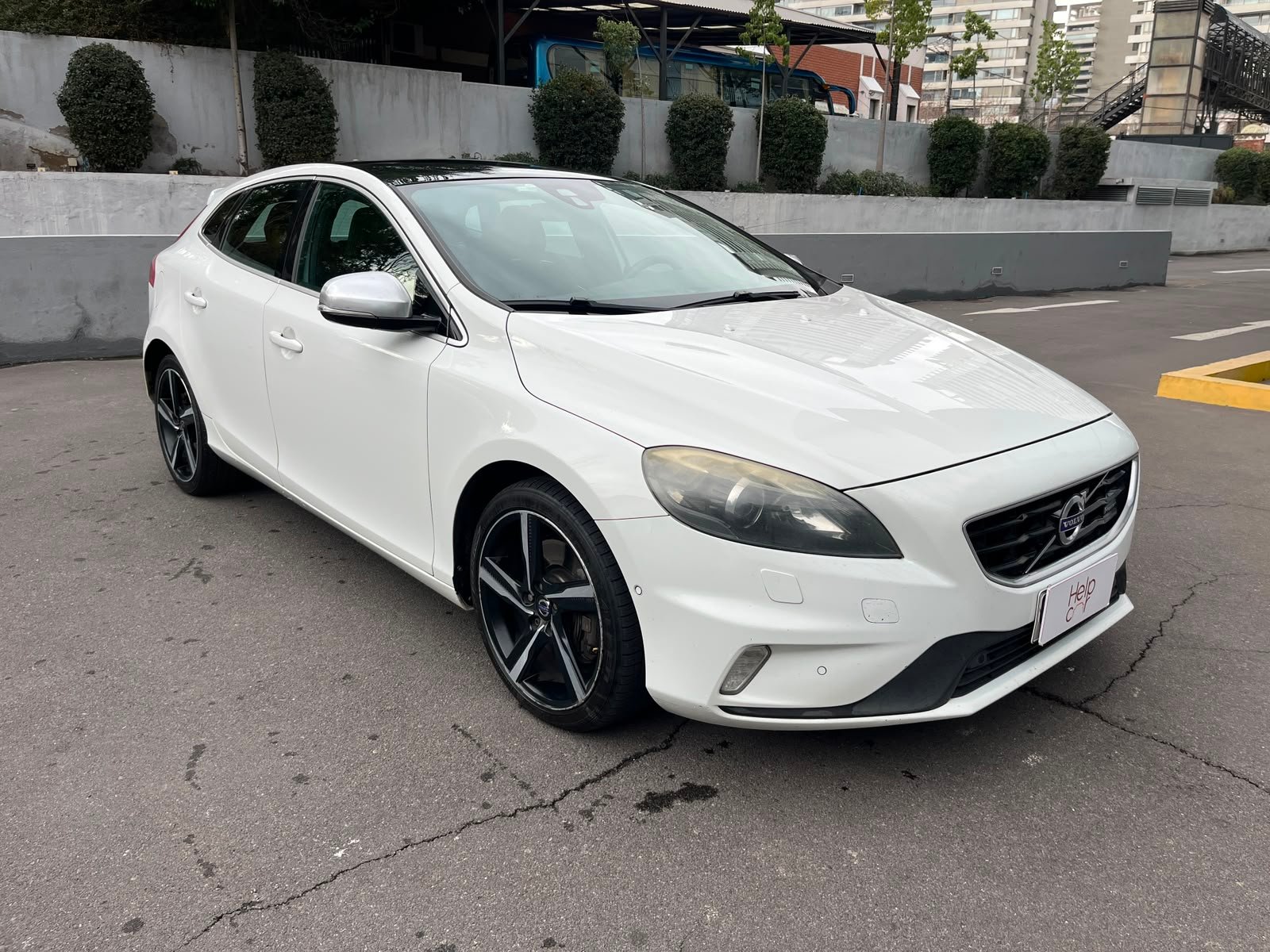 Volvo V40 — foto 6 de 31