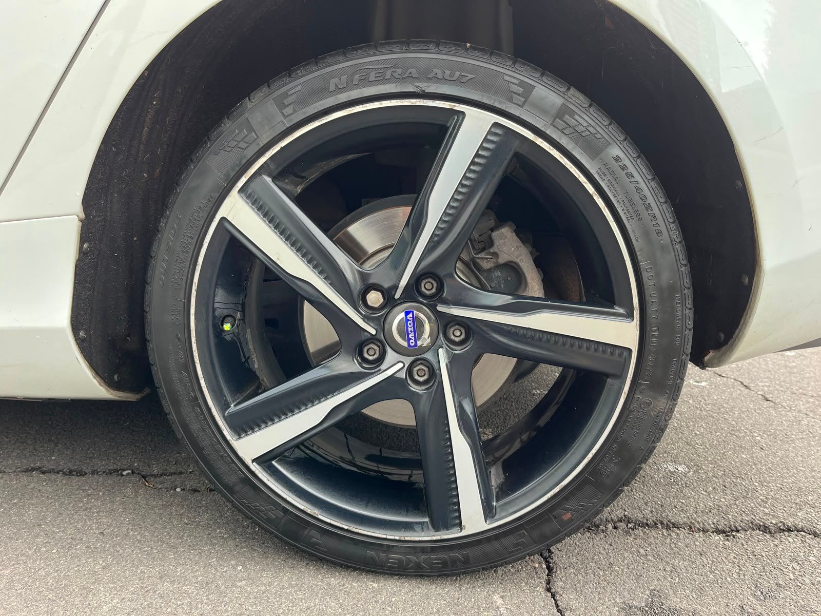 Volvo V40 — foto 20 de 31